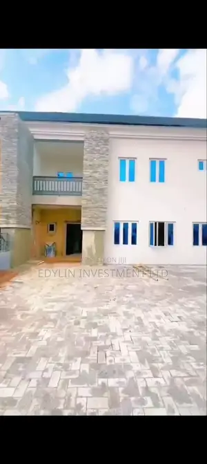 4bdrm Duplex in Life Camp for sale