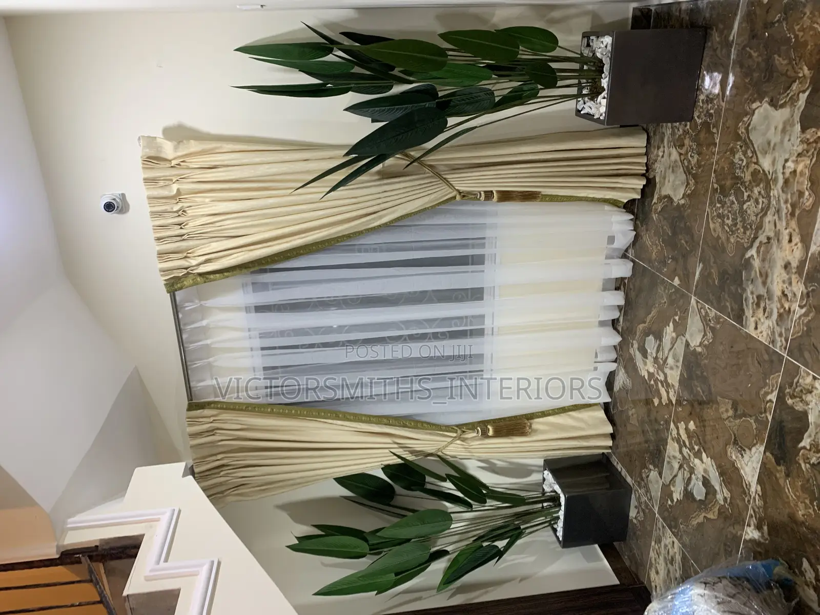 Unique 3pleeting Design Both Main Curtains and Day Blinds