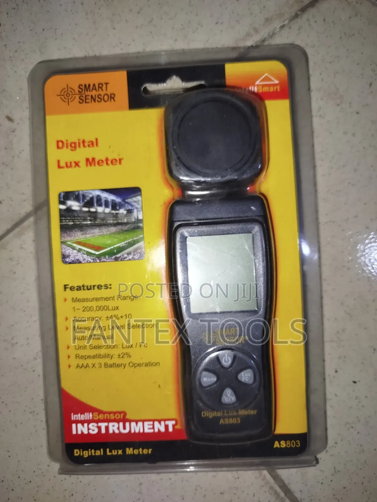 Digital Lux Meter.