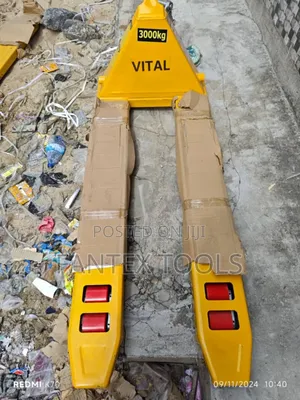 Pallet Truck 3 Tons.