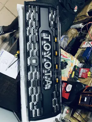 Front Grille Land Cruiser Prado TOYOTA