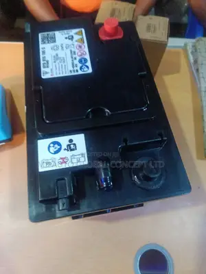 Lamborghini Urus Battery