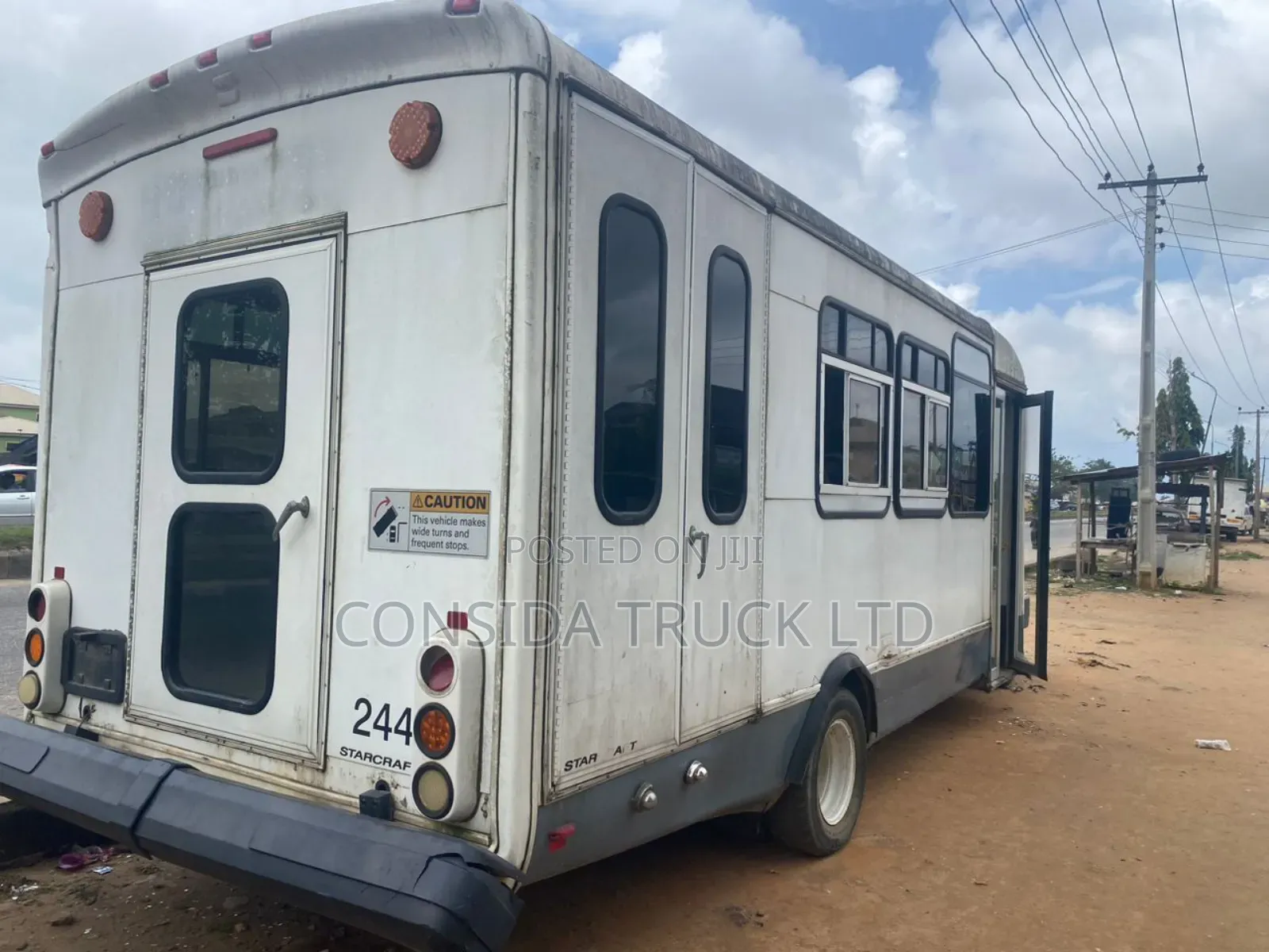 Ford E350 2005 White