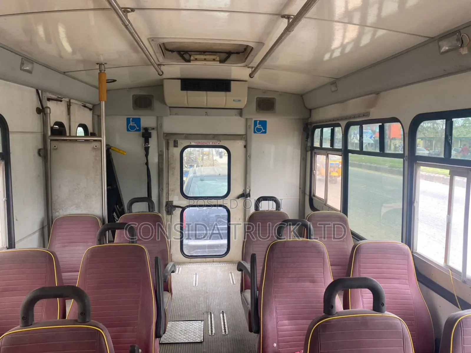 Ford E350 2005 White