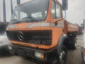 1722 Tokunbo Mercedez Dumb Truck