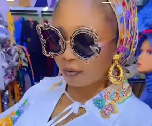 Fashionable Trendy Eye Glasses