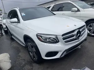 Mercedes-Benz GLC-Class 2019 White
