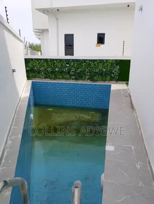 5bdrm Duplex in Royal Pine Estate, Chevron for sale
