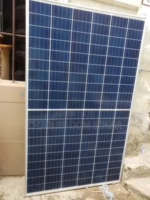 Canadian 550watts Solar Panel
