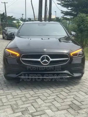 New Mercedes-Benz C300 2024 Black