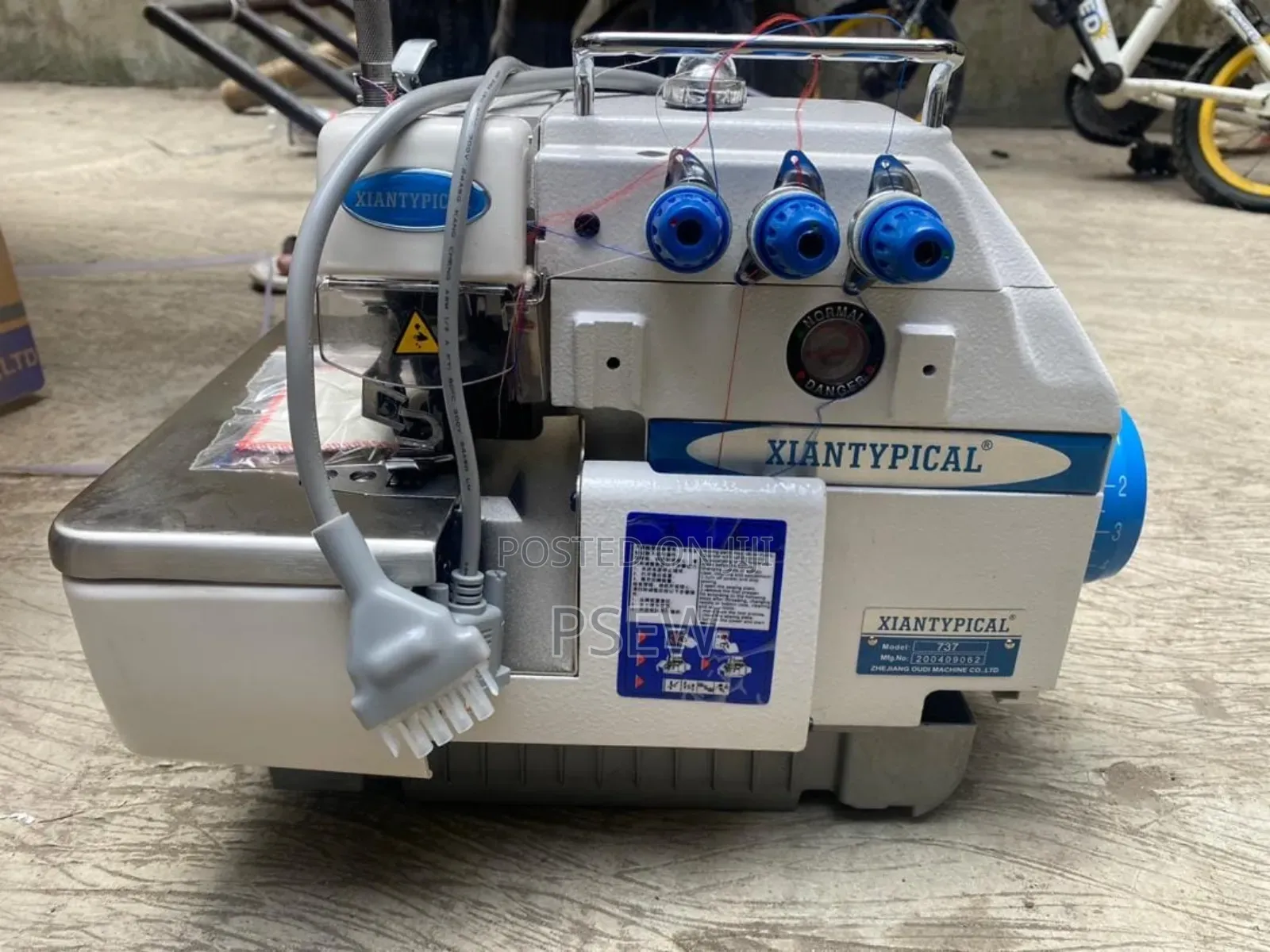 Xiantypical Industrial Overlock Machine