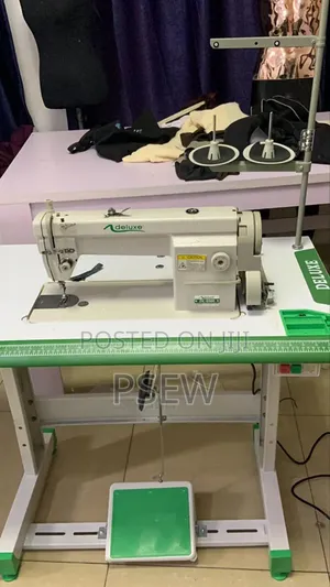 Photo - Deluxe 8500 Industrial Straight Sewing Machine