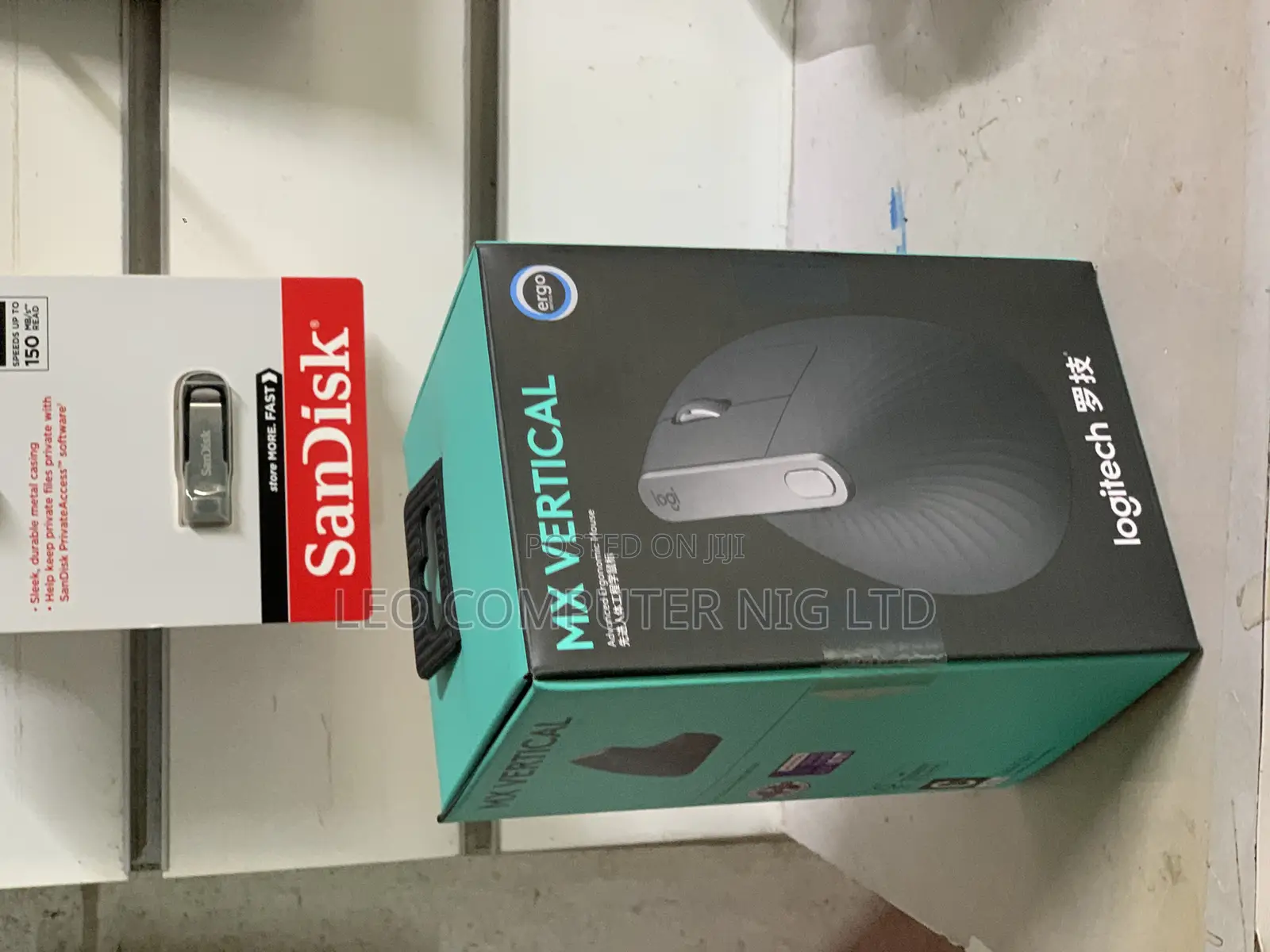 Logitech MX Vertical Advanced Ergonomic Mouse