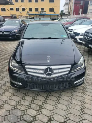 Mercedes-Benz C300 2013 Black
