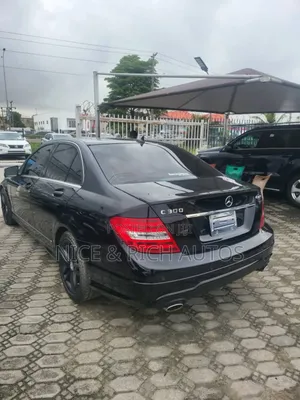 Mercedes-Benz C300 2013 Black