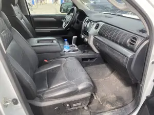 Toyota Tundra 2020 White