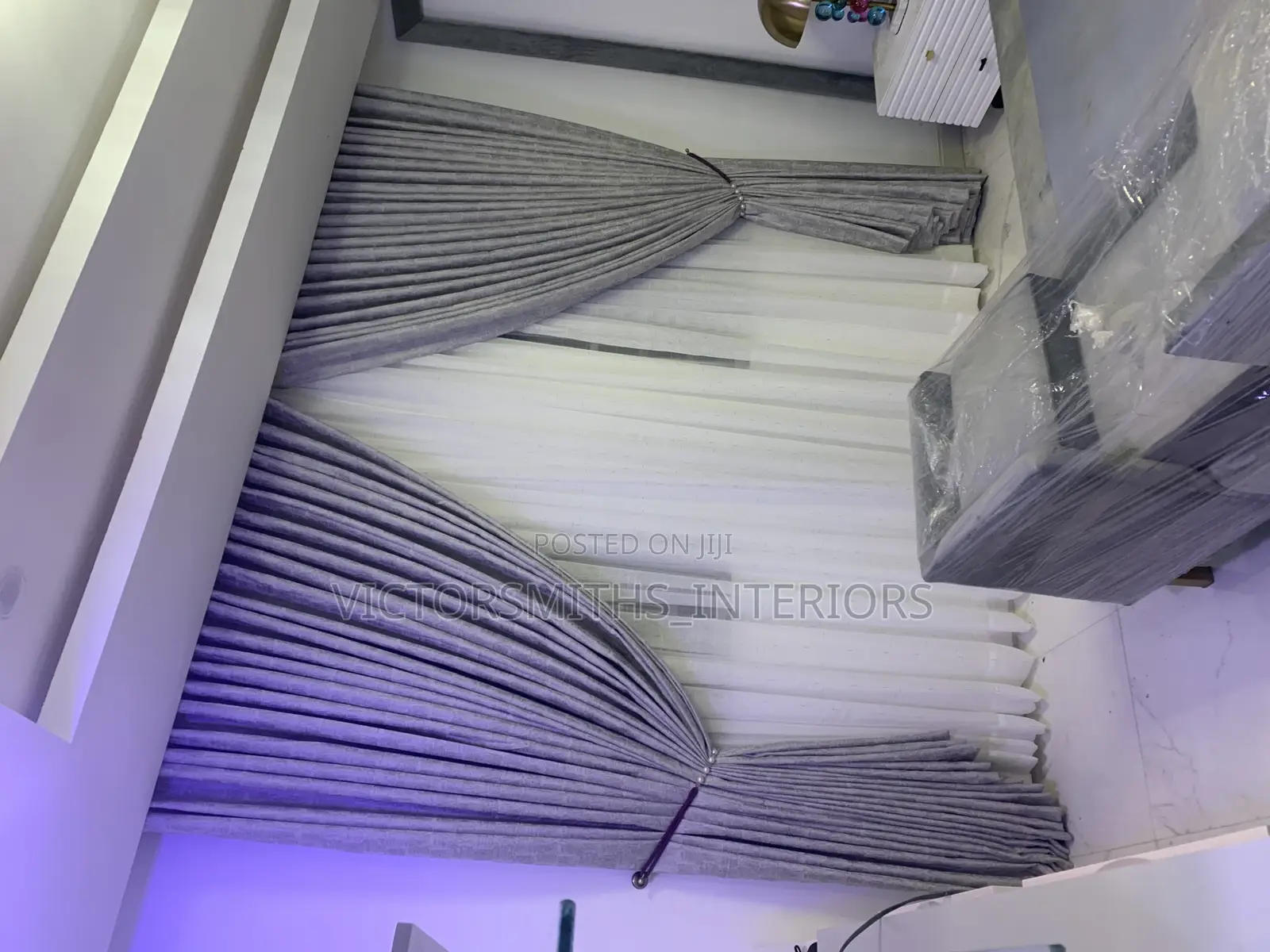 High Quality Curtains Drep From Pop Recess