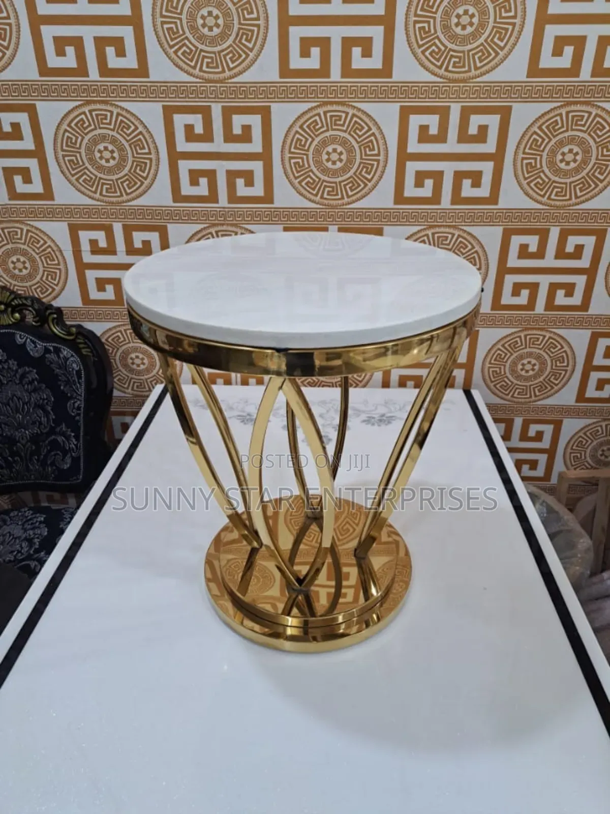 Quality Imported Marble Sides Table for Offices and Homes