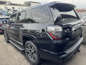 Toyota 4-Runner Limited 4x4 2018 Black