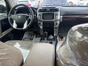 Toyota 4-Runner Limited 4x4 2018 Black