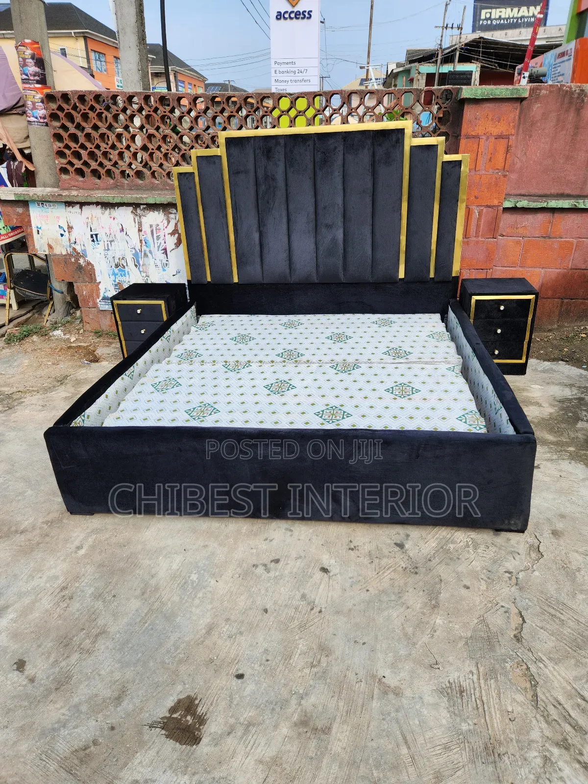 Upholstery Padded 6by6 Bed Stand