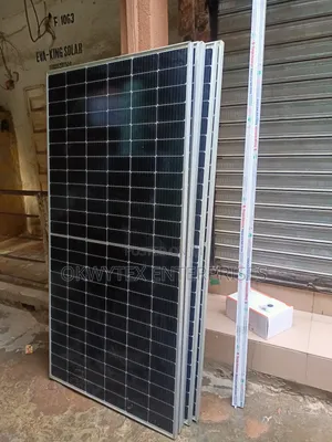 550watts Canadian Mono Crystalline Solar Panels