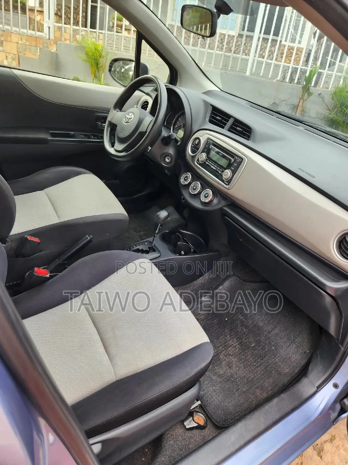 Toyota Yaris 2013 Blue