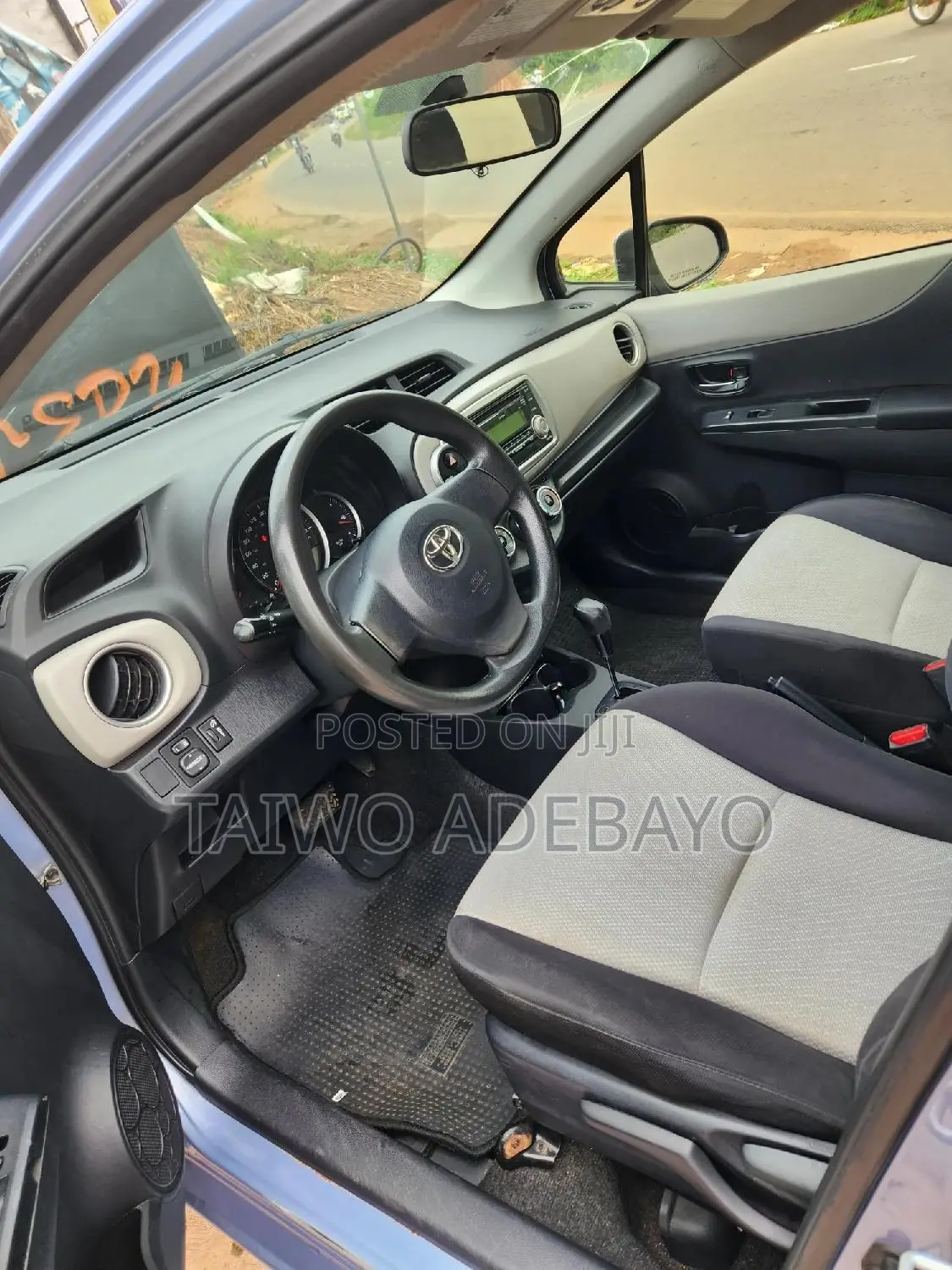 Toyota Yaris 2013 Blue