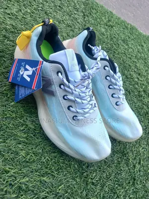 Newborlia Running Shoes Size 42