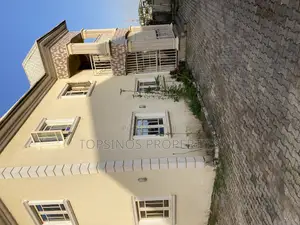 3bdrm Block of Flats in Dawaki for rent