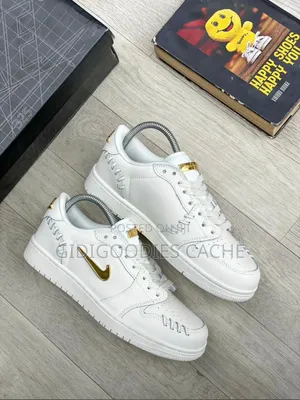 Nike Air Jordan 1 Sneakers