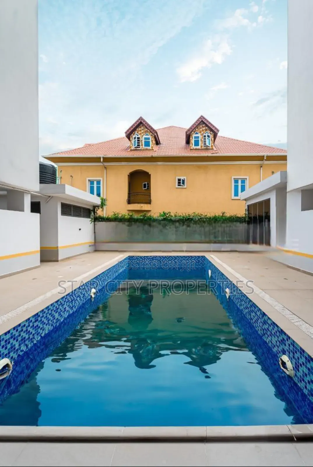 1bdrm Maisonette in Lekki Phase 1 for sale