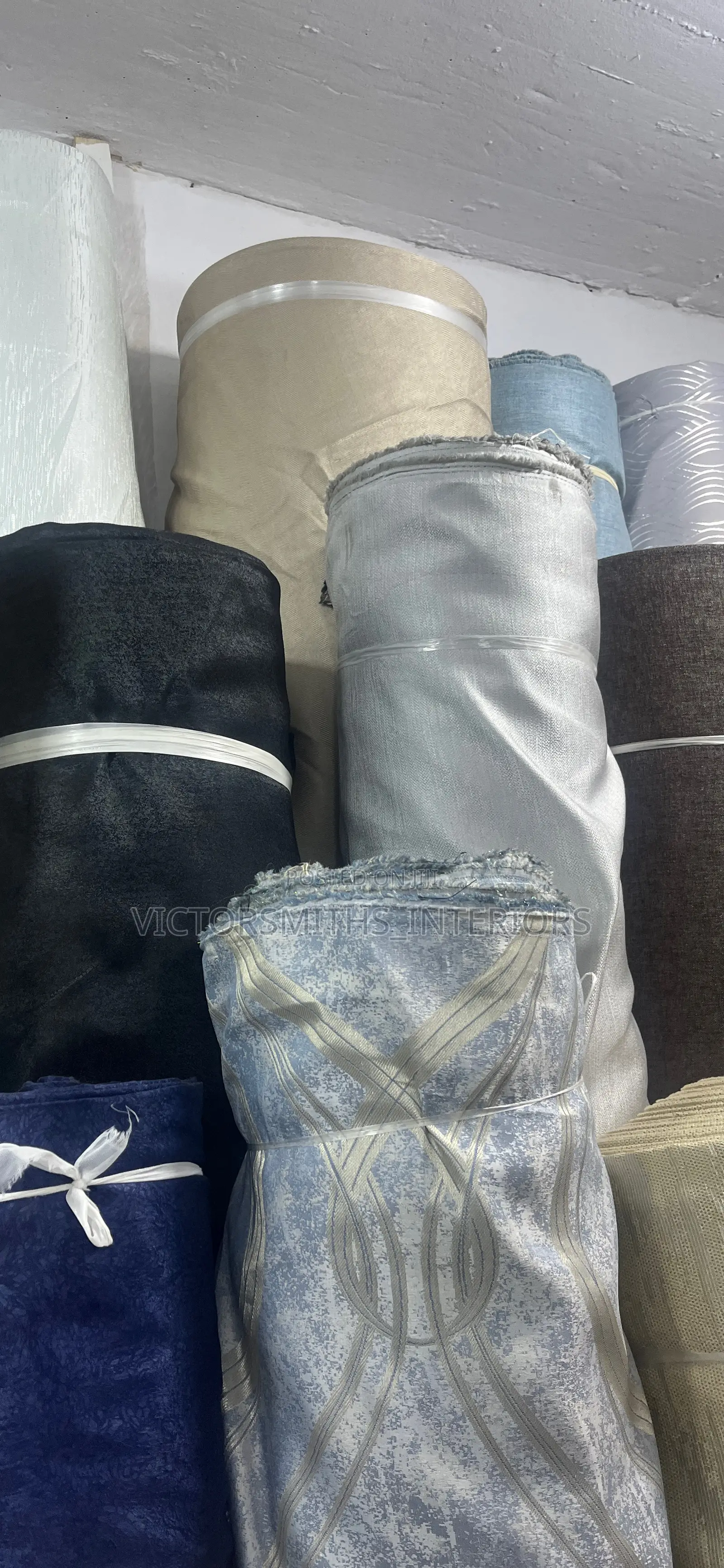 High Quality Turkeys Fabric by 120 Lengths