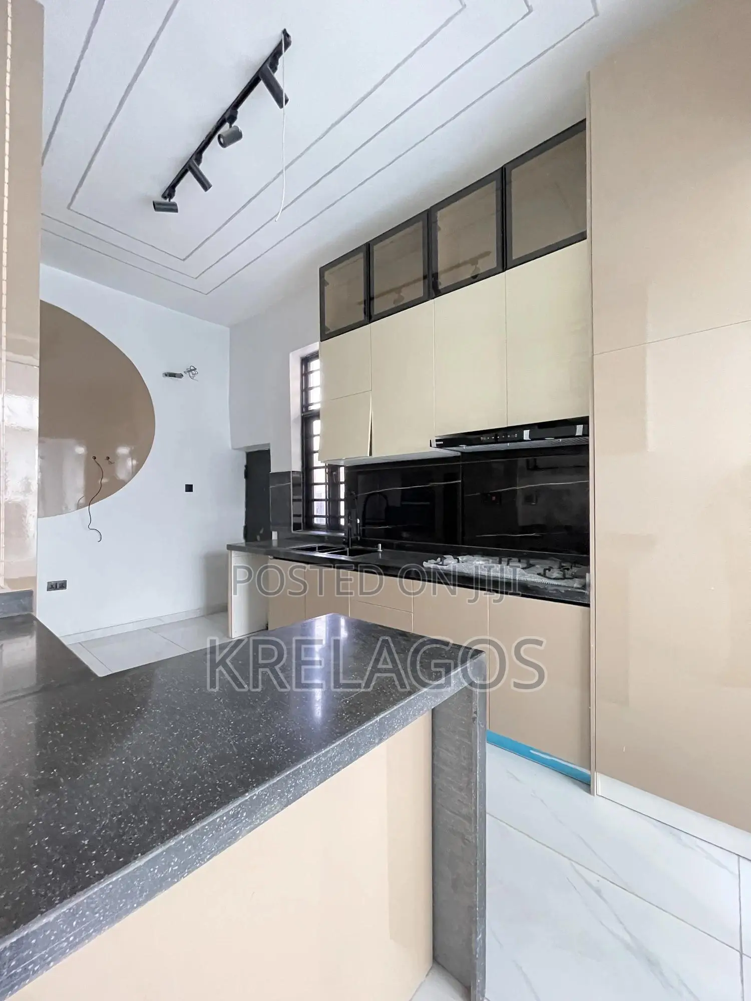 5bdrm Duplex in Ajah for sale