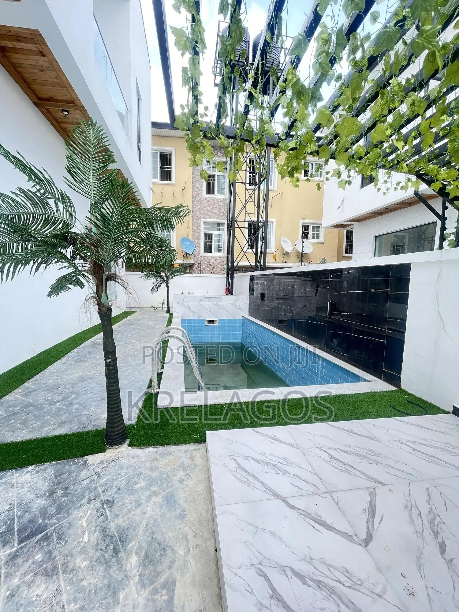 5bdrm Duplex in Ajah for sale