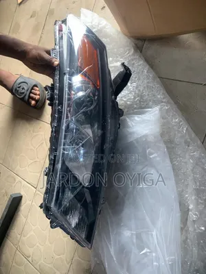 Head Light Honda Crosstour 2010
