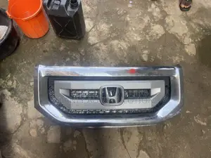 Front Grille 2010 Honda Pilot