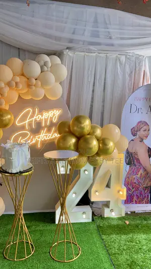 Exquisite Birthday Bash Decor