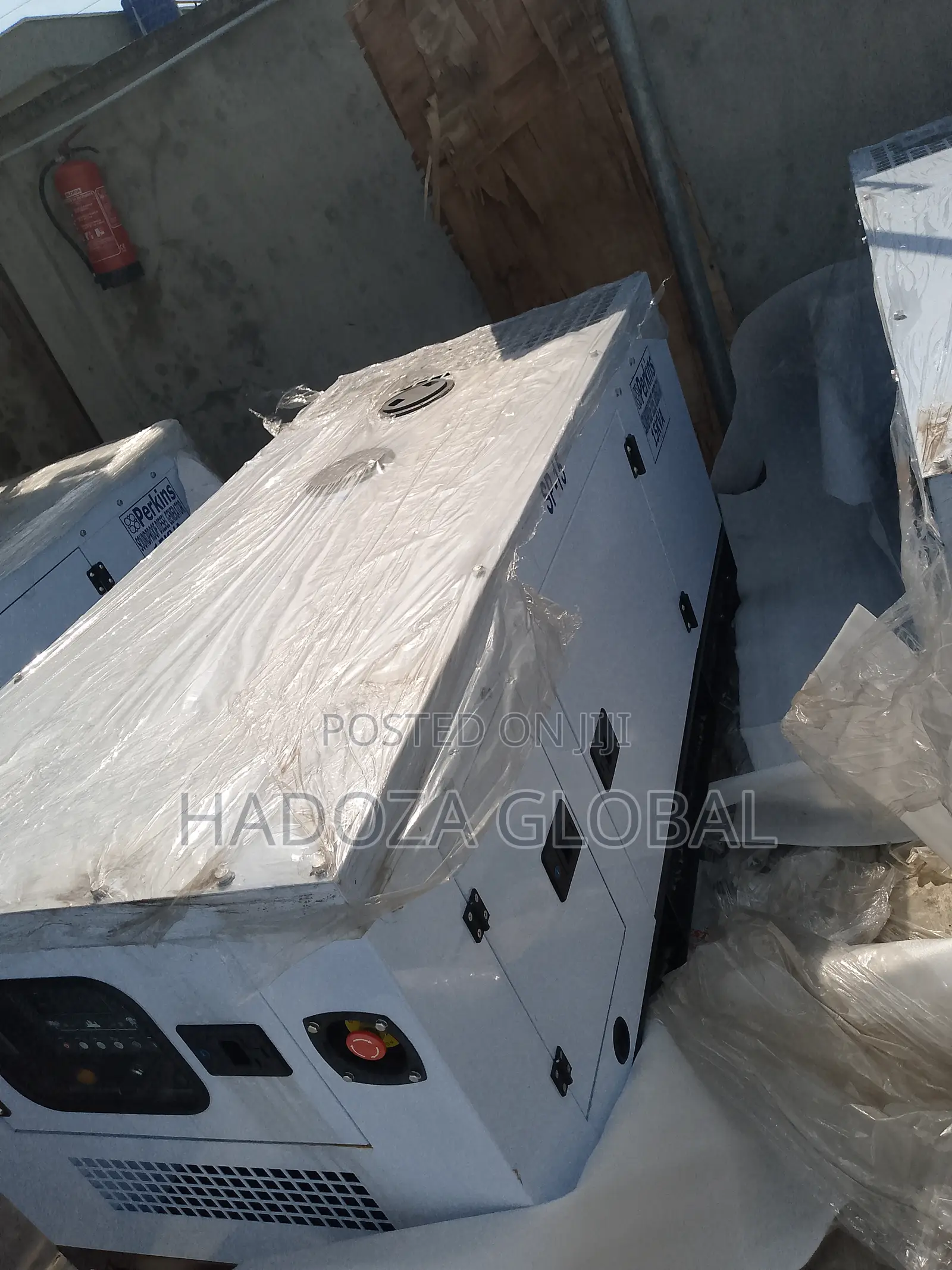 15kva Standard Perkins Top Notch Soundproof Generator