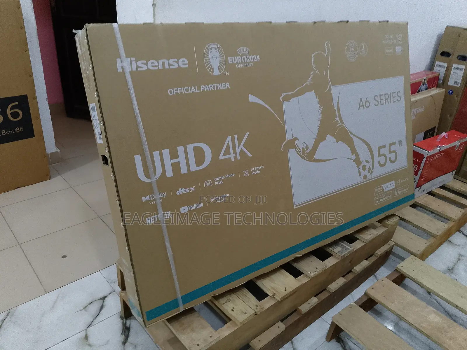 Expert-Approved Hisense 55'' Smart Tv(55A6N)