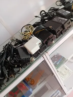 Laptops Chargers(Hp, Macbook, Lenovo, Dell, Acer )