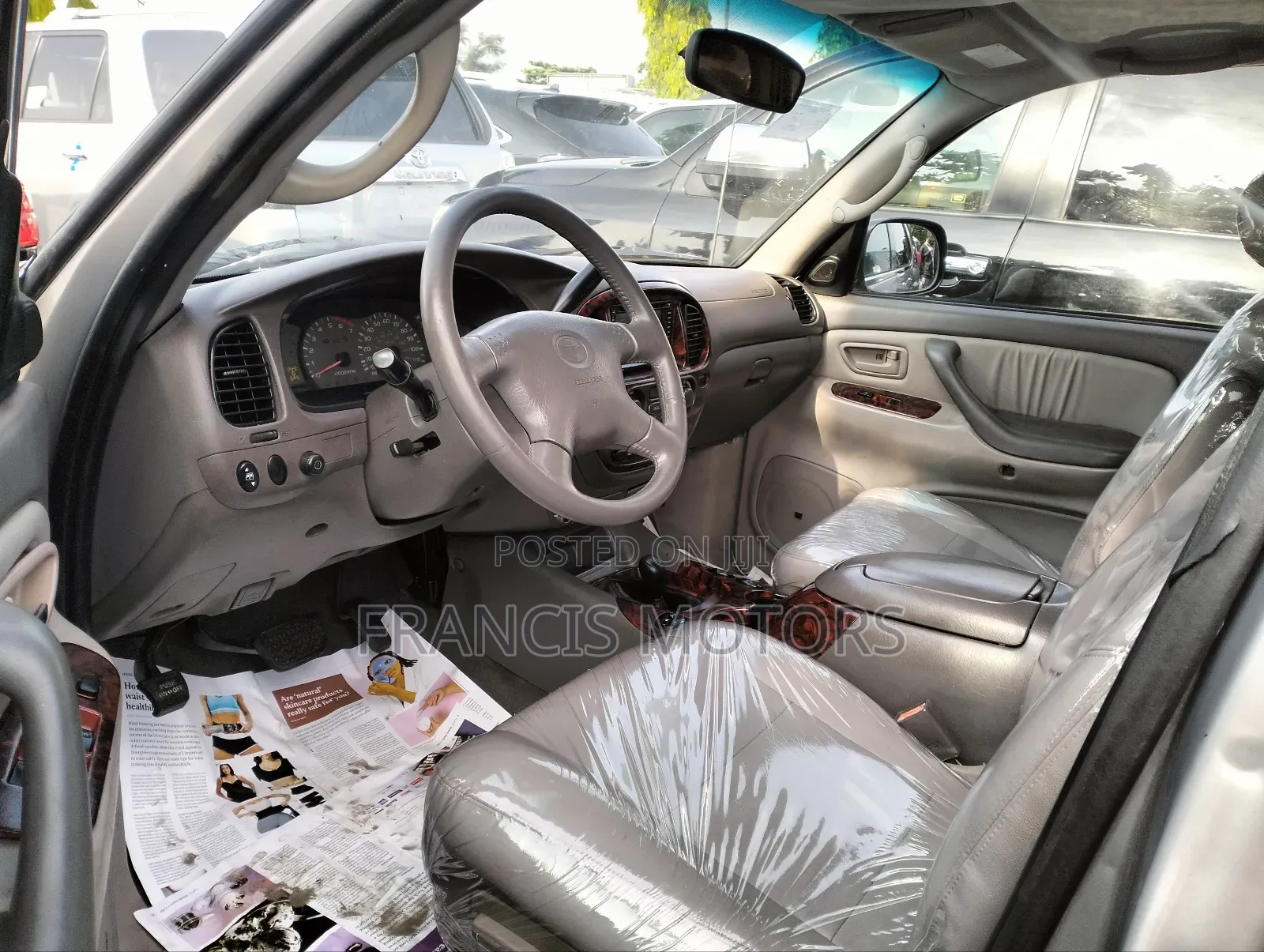 Toyota Sequoia 2004 Silver