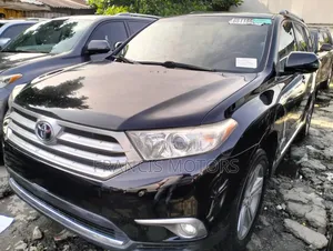 Toyota Highlander 3.5L 4WD 2013 Black