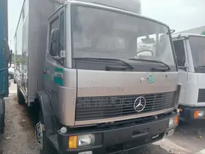 1317 Mercedes-Benz Cargo Truck 1999 Silver