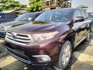Toyota Highlander 2012 Burgundy