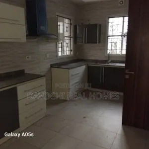 5bdrm Duplex in Victory Pack Estate, Lekki for rent