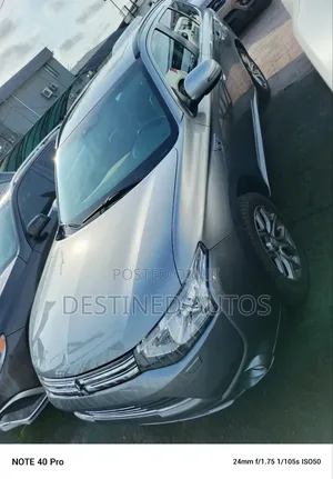 Mitsubishi Outlander 2.0 PHEV AWD 2015 Gray