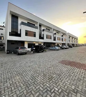 4bdrm Duplex in Lekki Phase One for rent