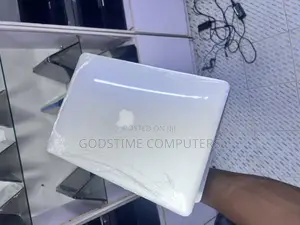 Laptop Apple MacBook Air 4GB Intel Core I5 SSD 128GB