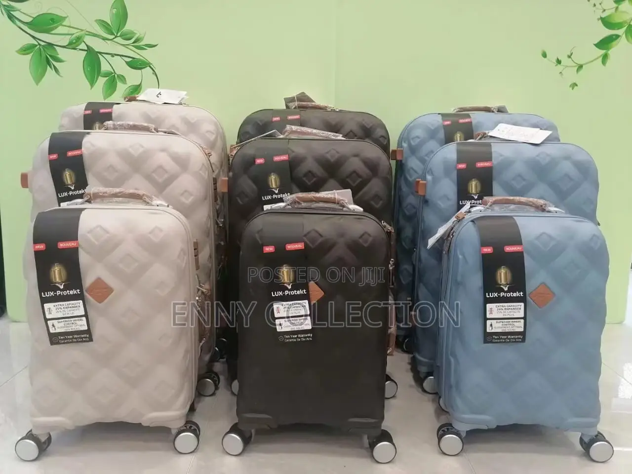 Set 3 Plastic Luggage Box